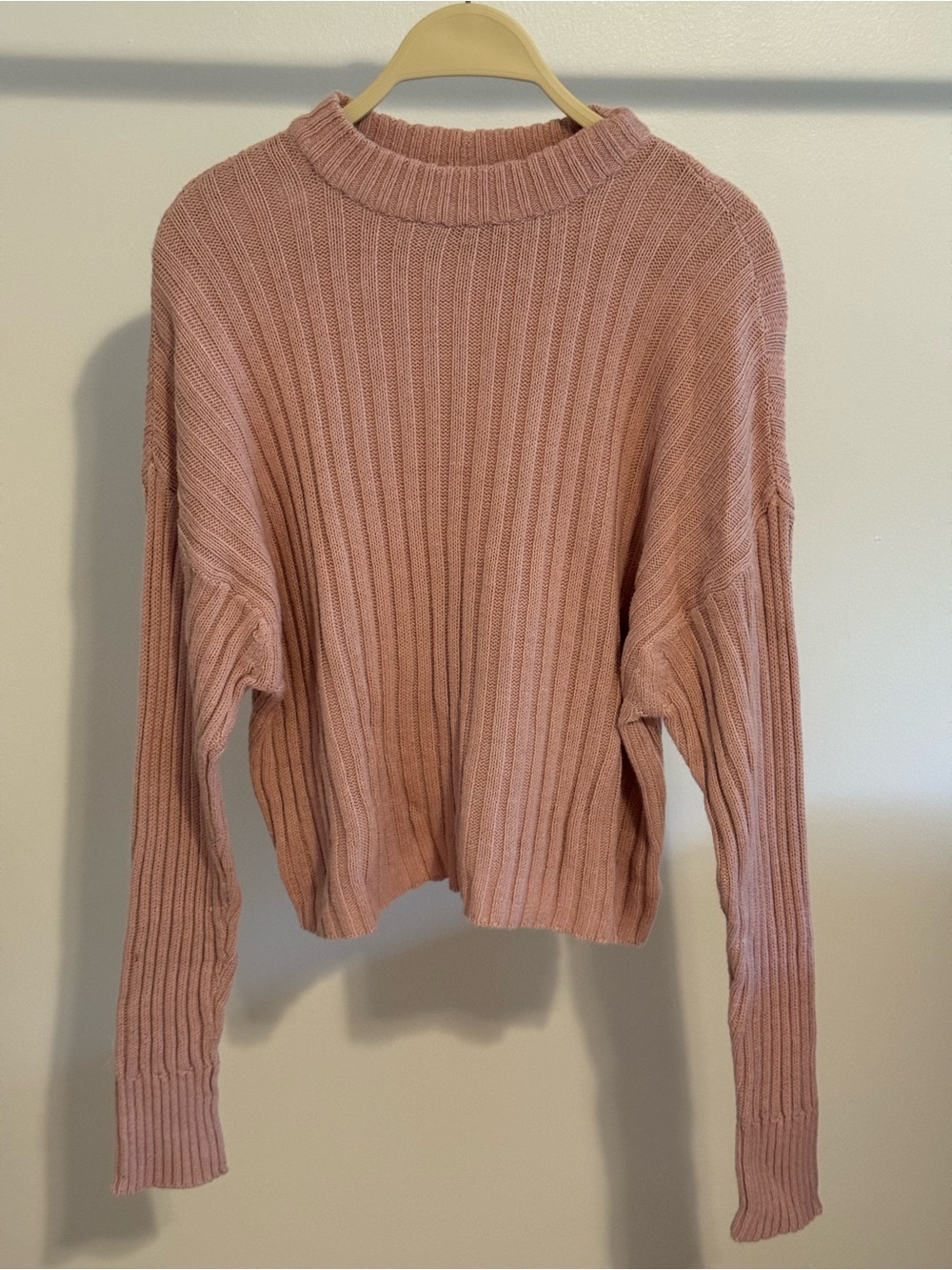 American Eagle Outfitters Dusty Pink Ribbed Pullover Sweater Women’s Size M